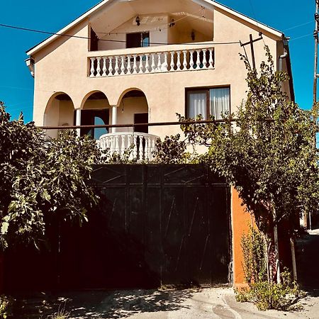 Family Guesthouse - Macharashvili 第比利斯 外观 照片