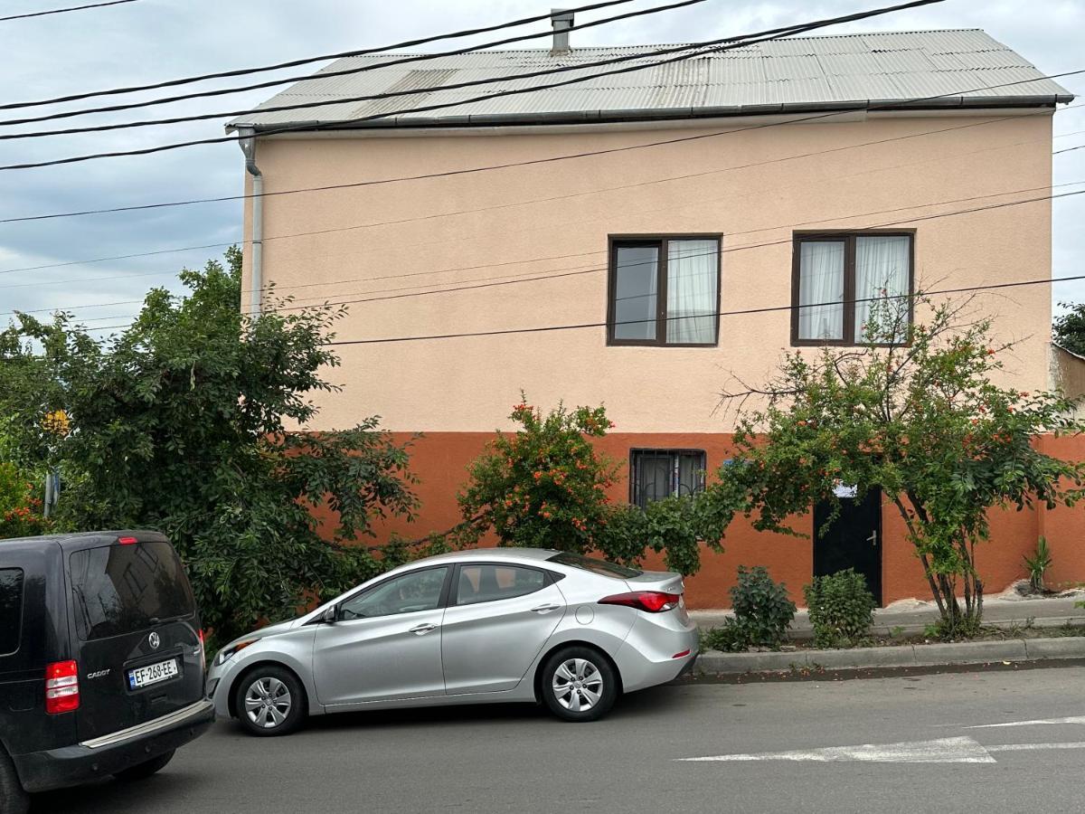 Family Guesthouse - Macharashvili 第比利斯 外观 照片